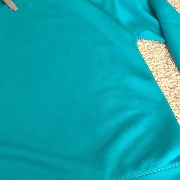 Mondetta Teal Crewneck Sweatshirt🎯5 For $25🎯 - Picture 4 of 6